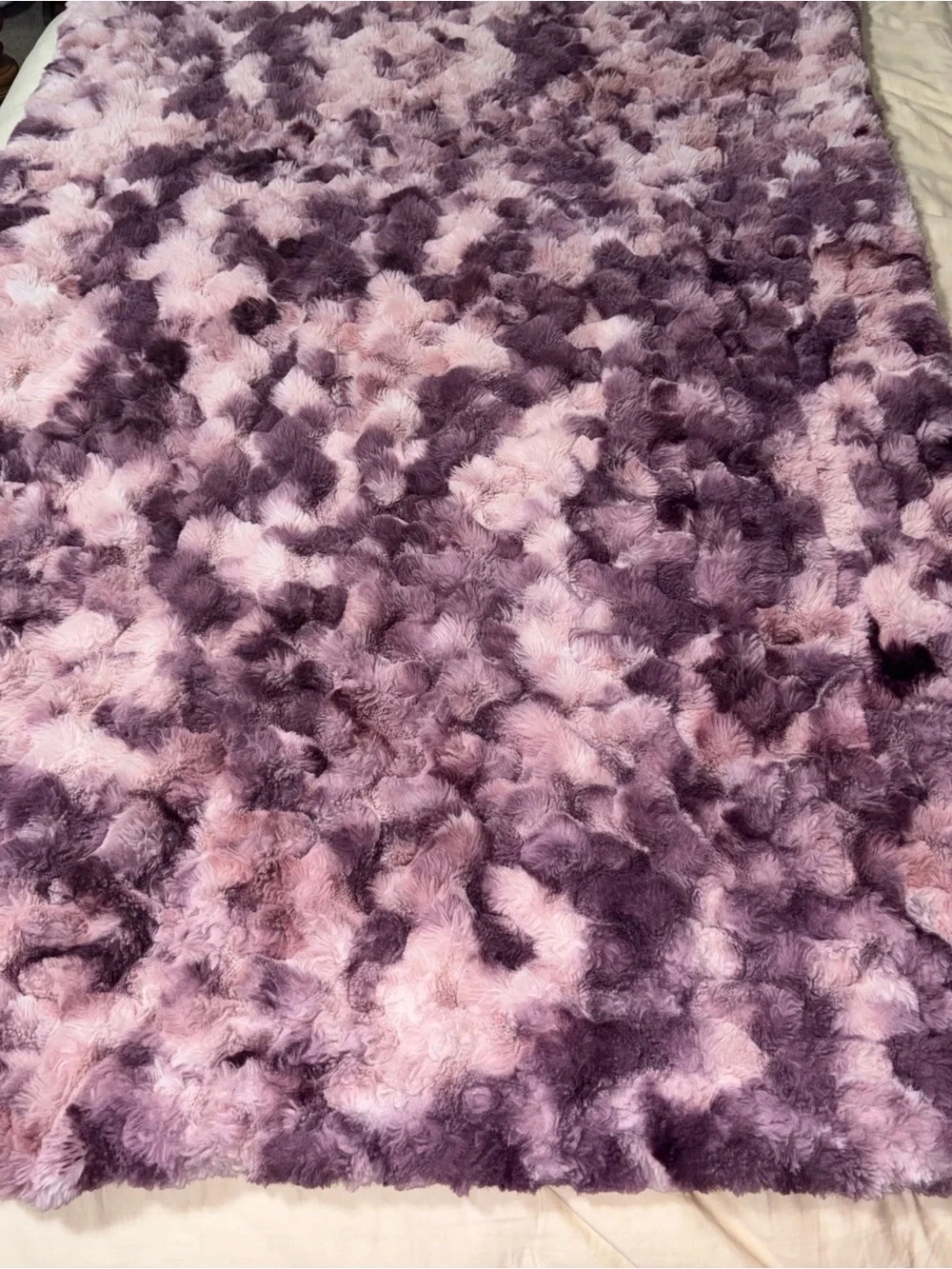 Anthropologie Luxe Faux Fur Throw Blanket in Dark Purple pink multi